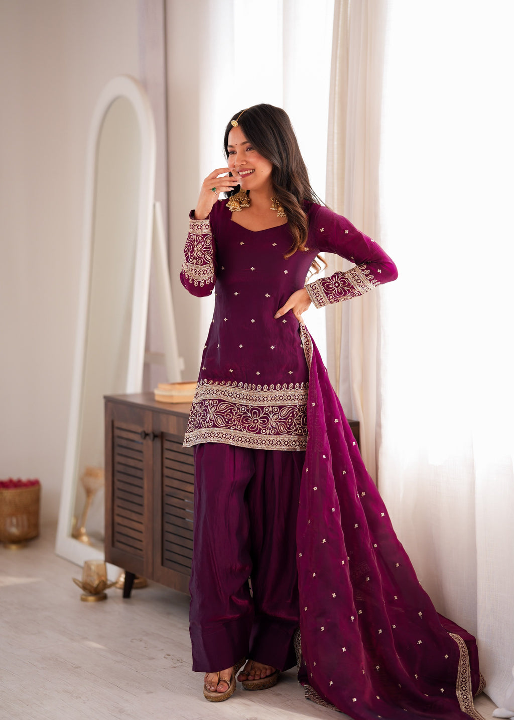 Graceful Farshi Salwar Dupatta Set