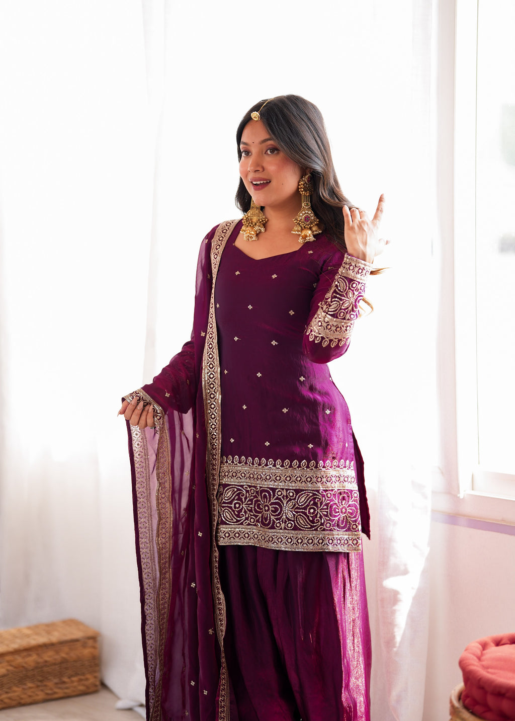 Graceful Farshi Salwar Dupatta Set