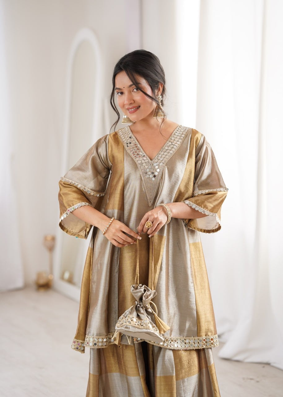Classic Two-Tone Kurta Set With Batwa