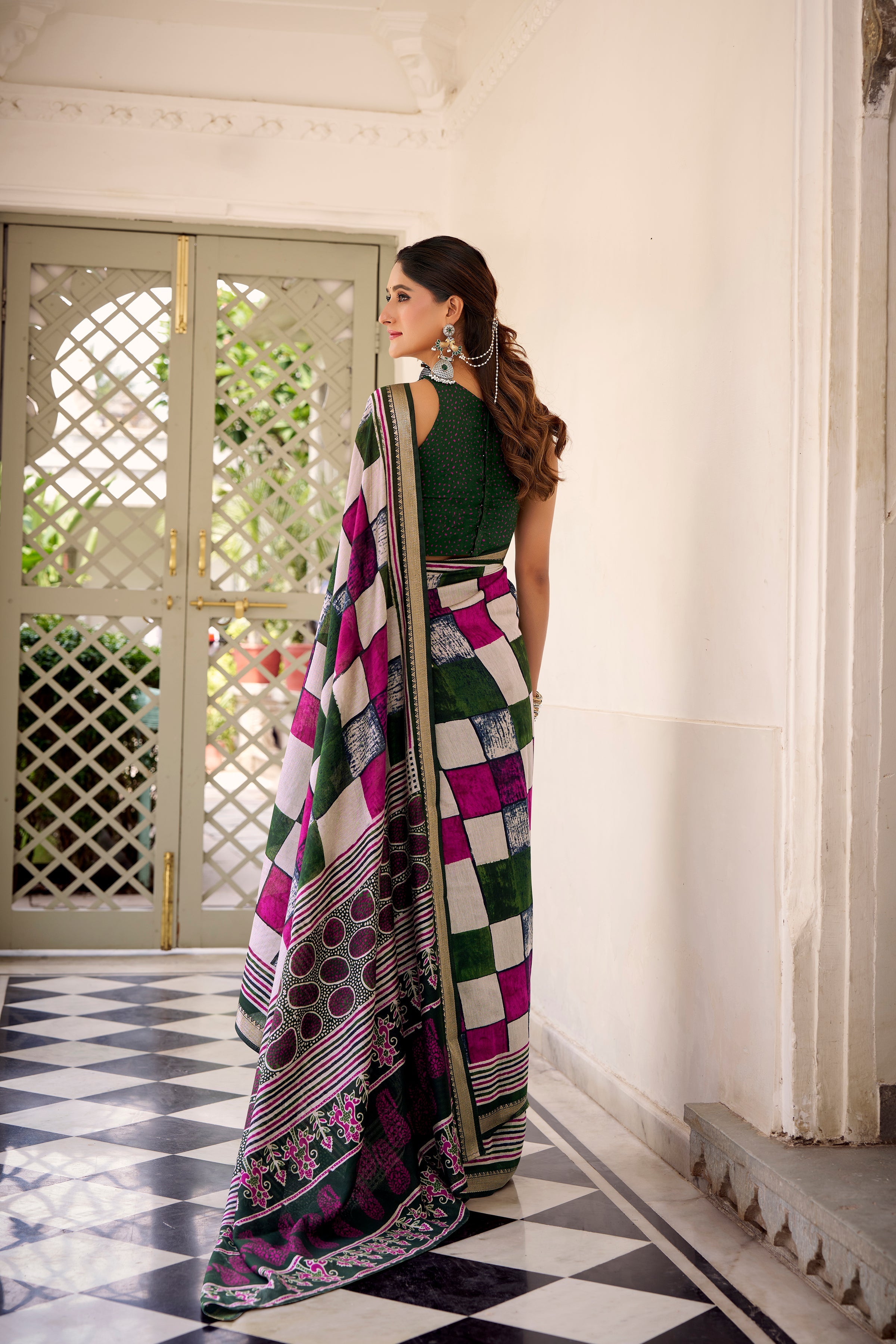 Green polyester viscose chanderi printed saree with unstitched blouse