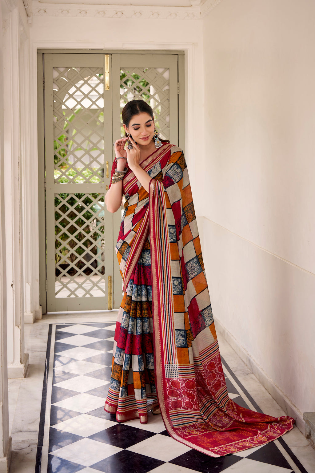 Maroon polyester viscose chanderi printed saree with unstitched blouse