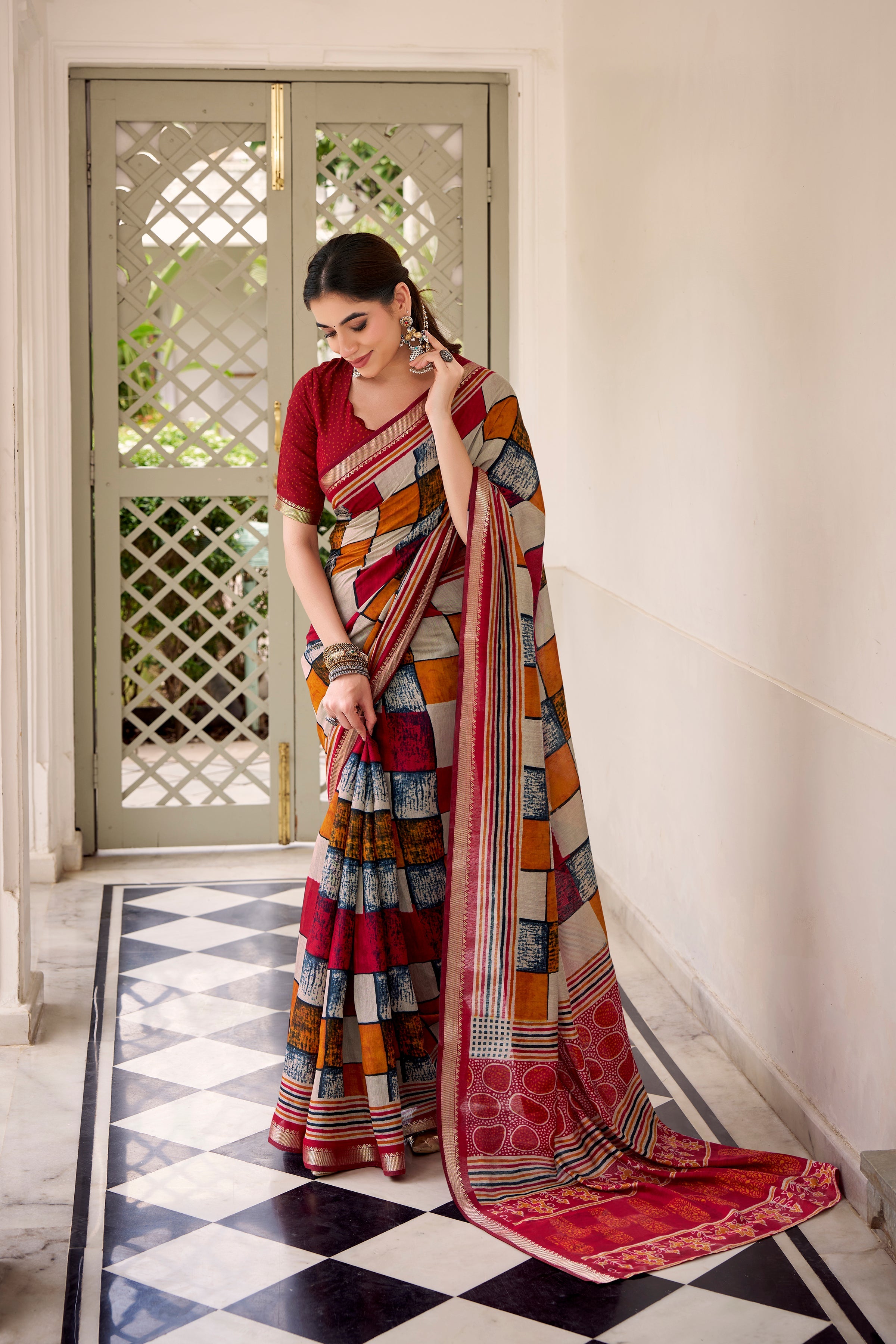 Maroon polyester viscose chanderi printed saree with unstitched blouse