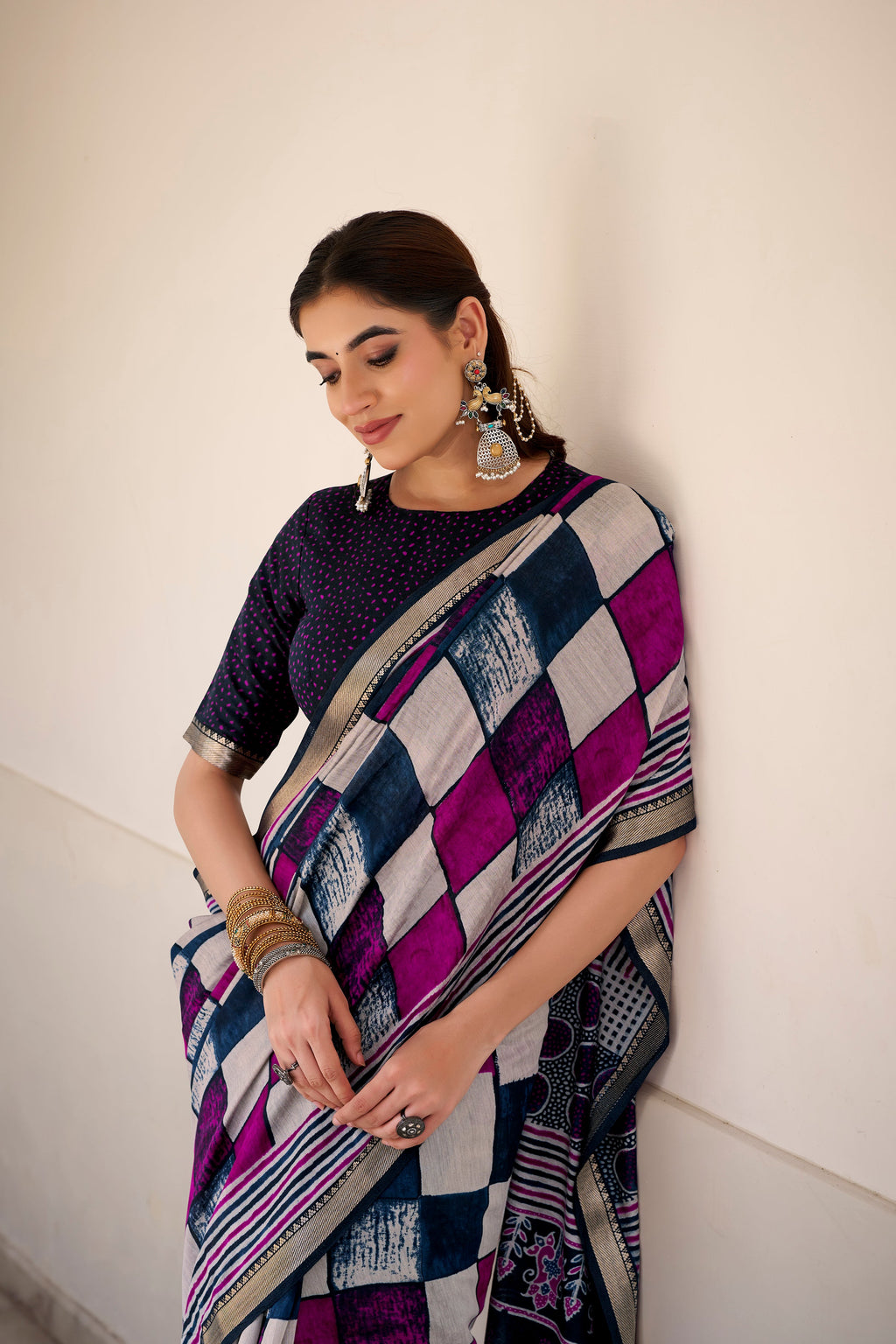 Navy blue polyester viscose chanderi printed saree with unstitched blouse