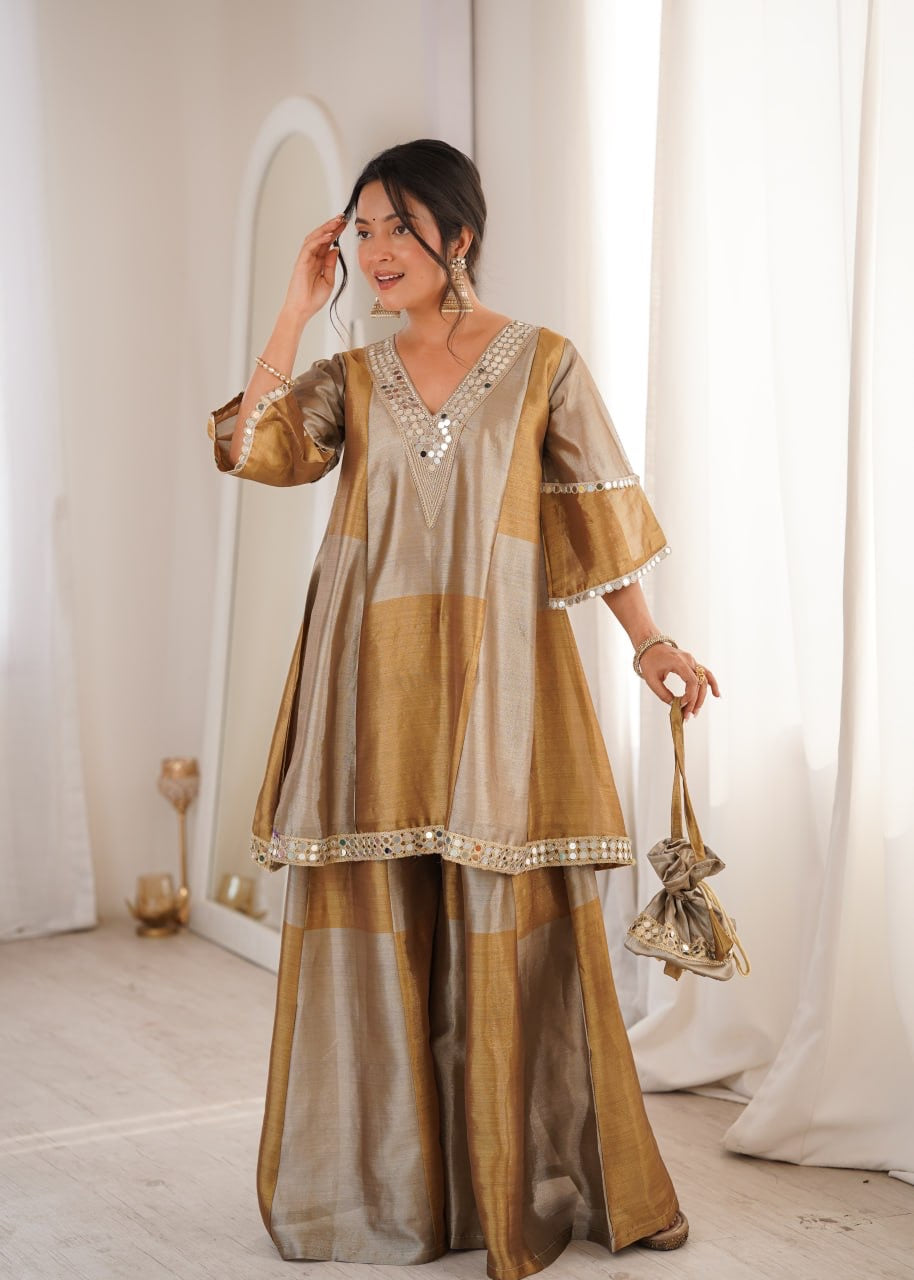 Classic Two-Tone Kurta Set With Batwa