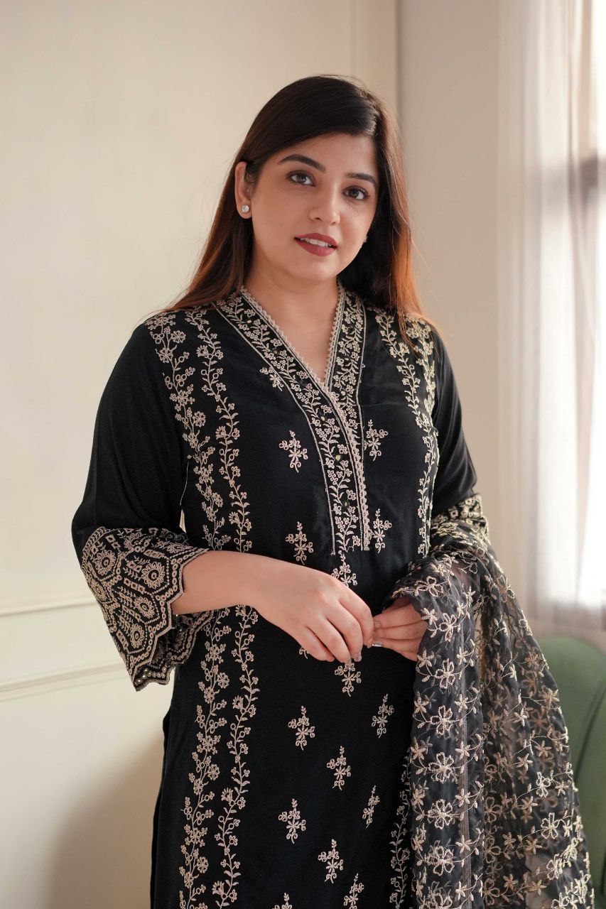 Zoya embellished heavy faux georgette kurti set