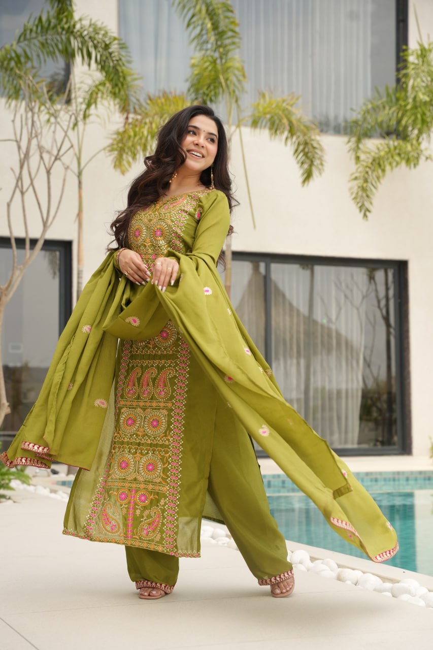 Classic Multi Thread Embroidered Festive Fit