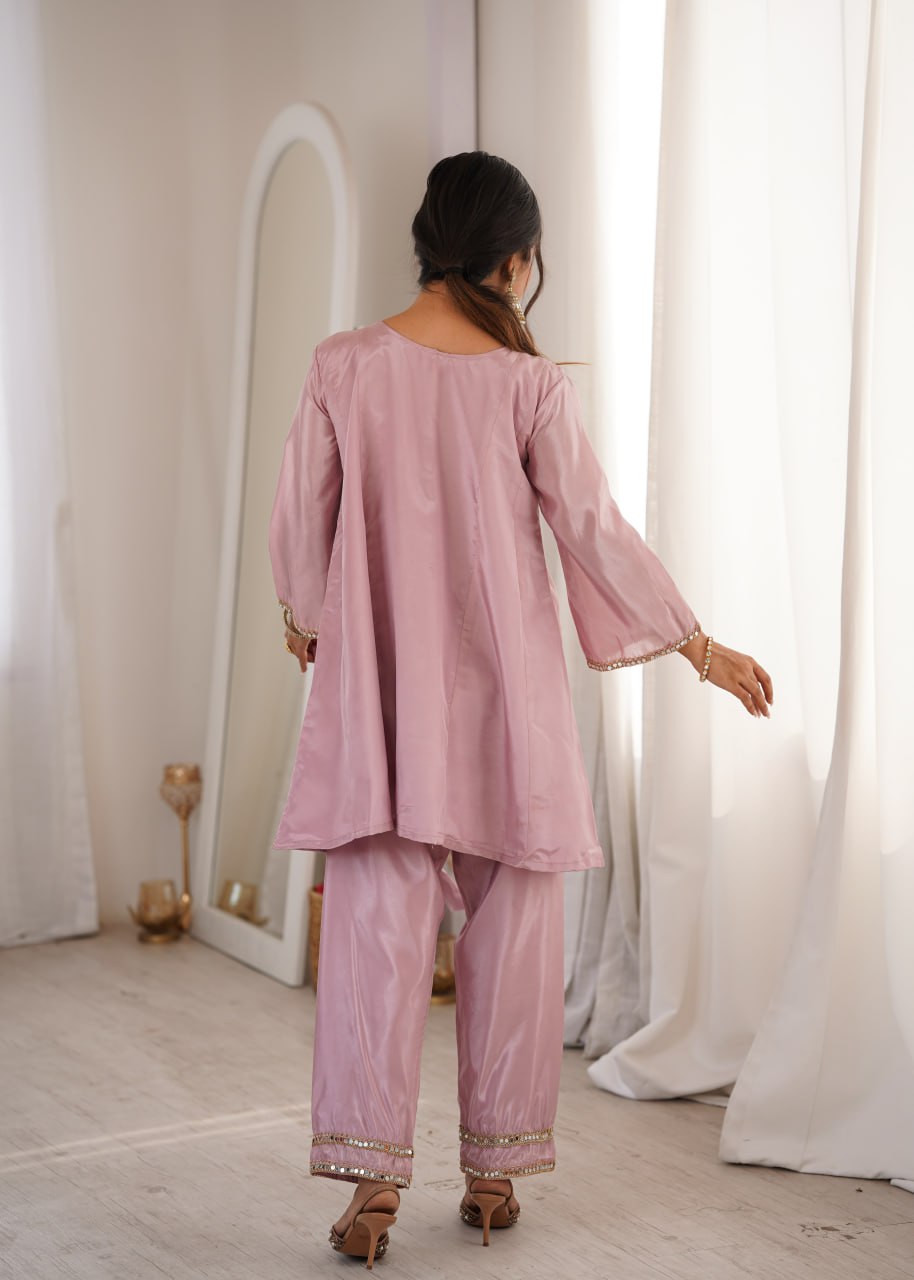 Suhani Light Pink HO Silk Mirror Embroidered Work Kurti Pant Set with Potli