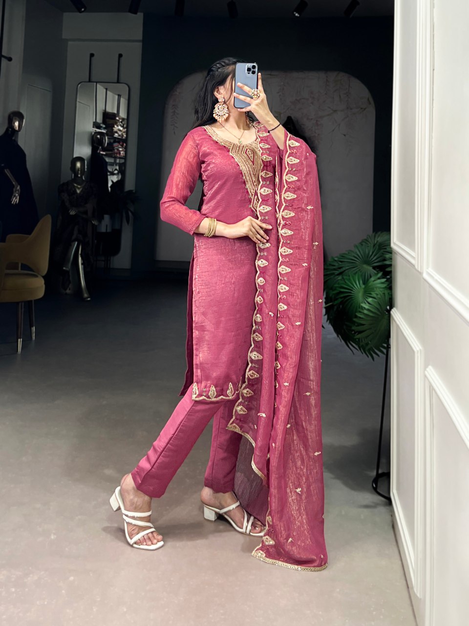 Onion pink silver glory embroidered kurti set with dupatta
