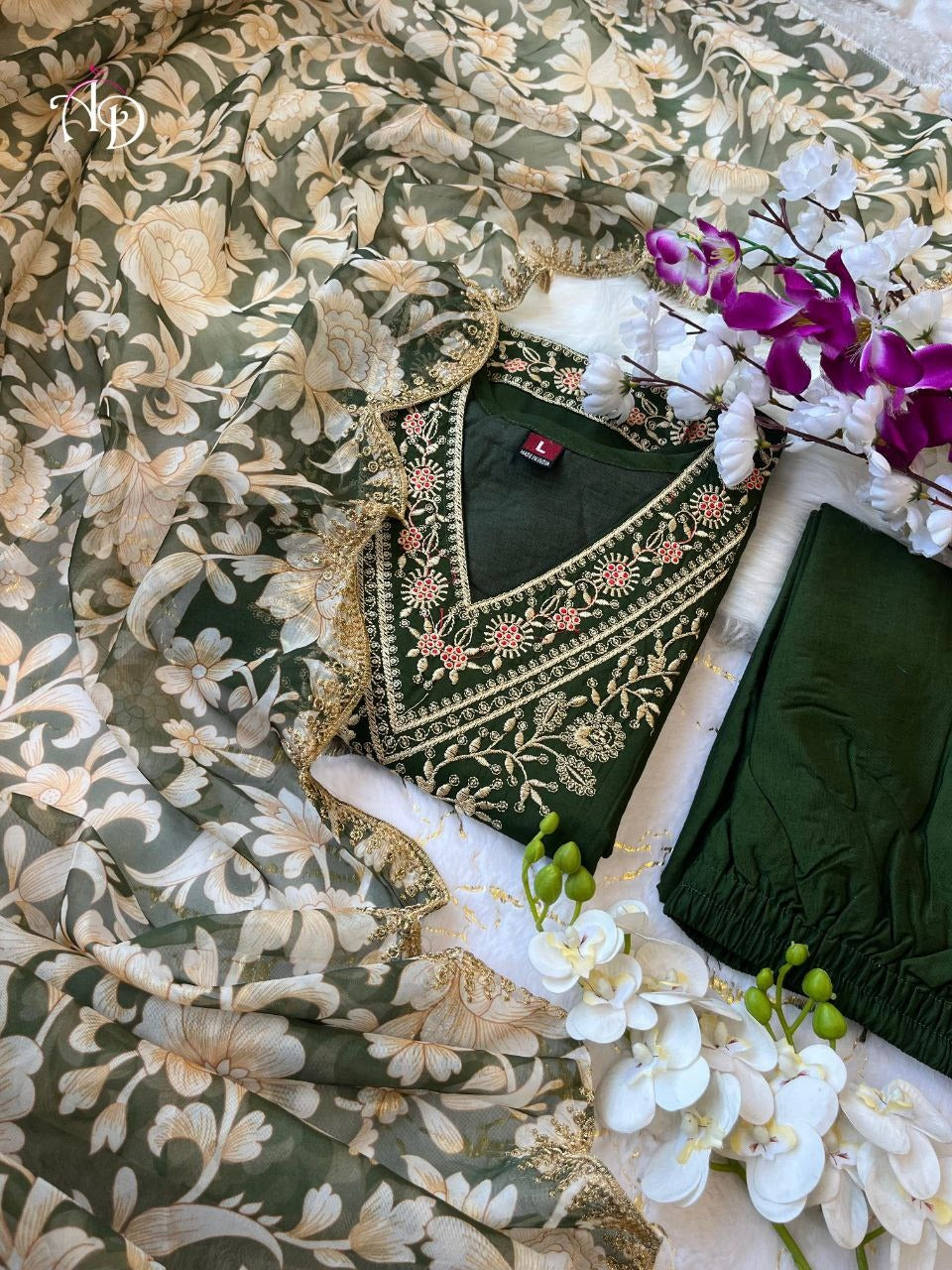 Janaki green chanderi embroidery kurti set with dupatta
