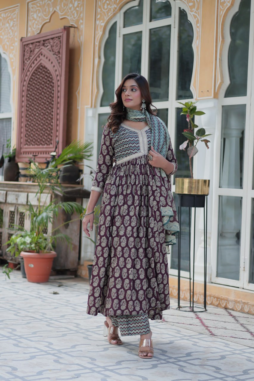 Veenashi Brown Pure Cotton Kurti Set
