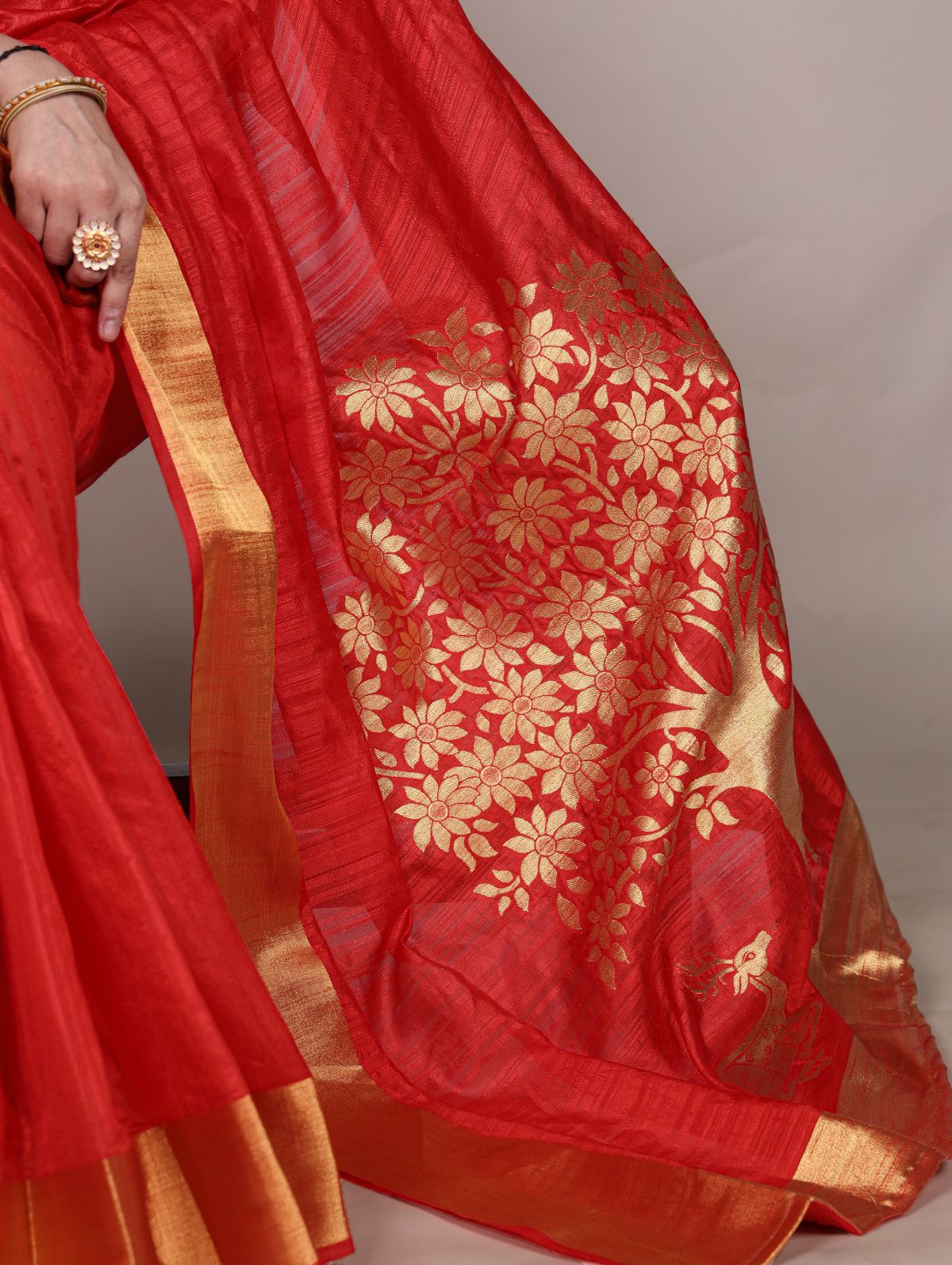 Red raw silk zari weaving saree with unstitched blouse