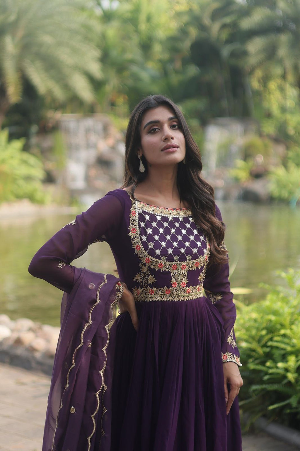 Floral Elegance: Embroidered Kurti Dupatta Set