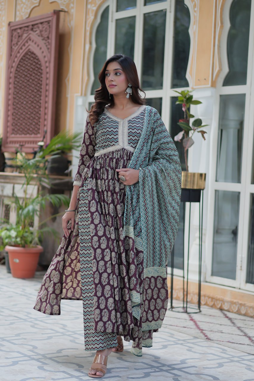 Veenashi Brown Pure Cotton Kurti Set