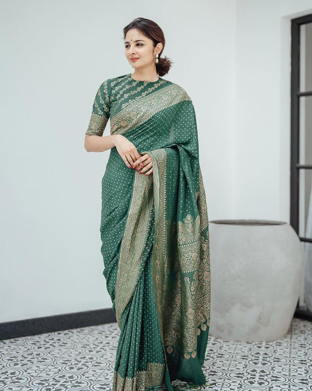 Green Banarasi silk Vamika designer saree