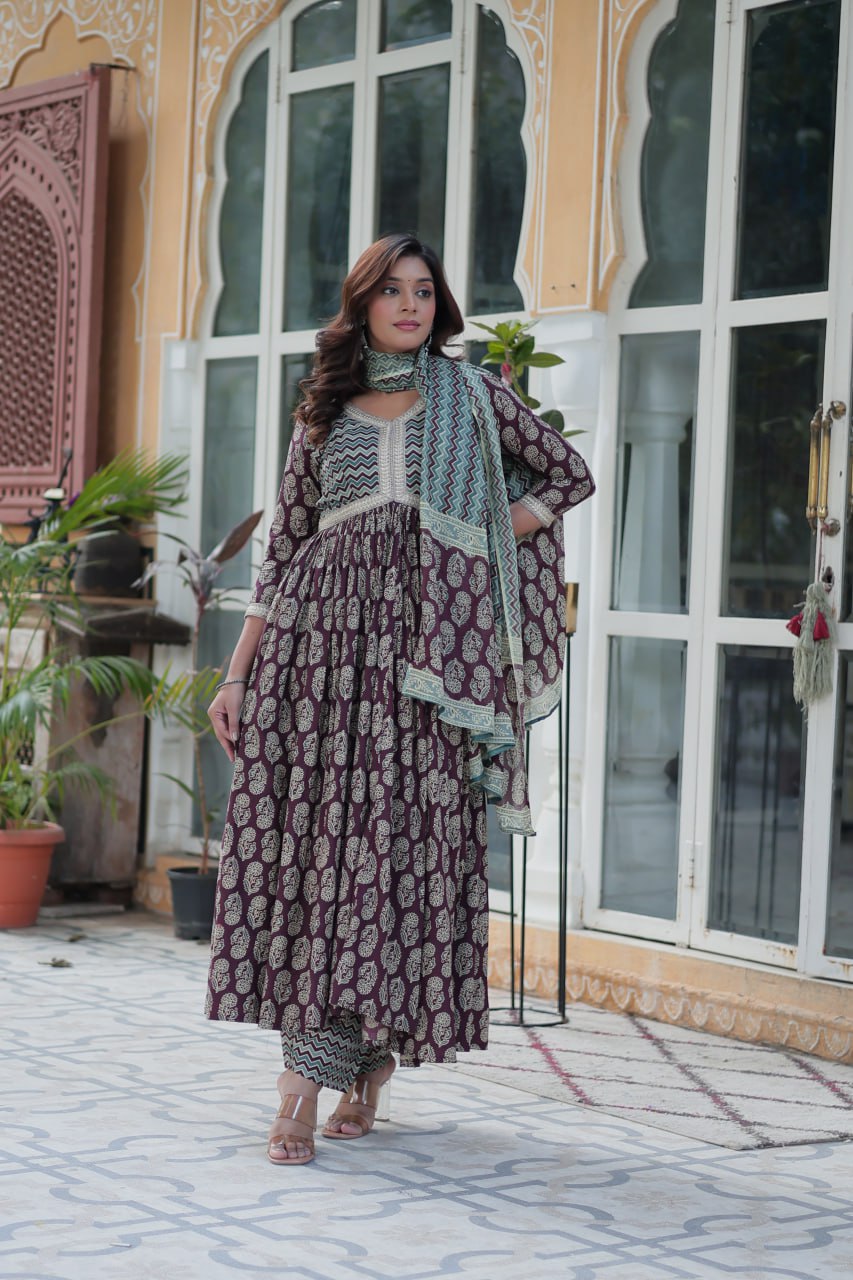 Veenashi Brown Pure Cotton Kurti Set