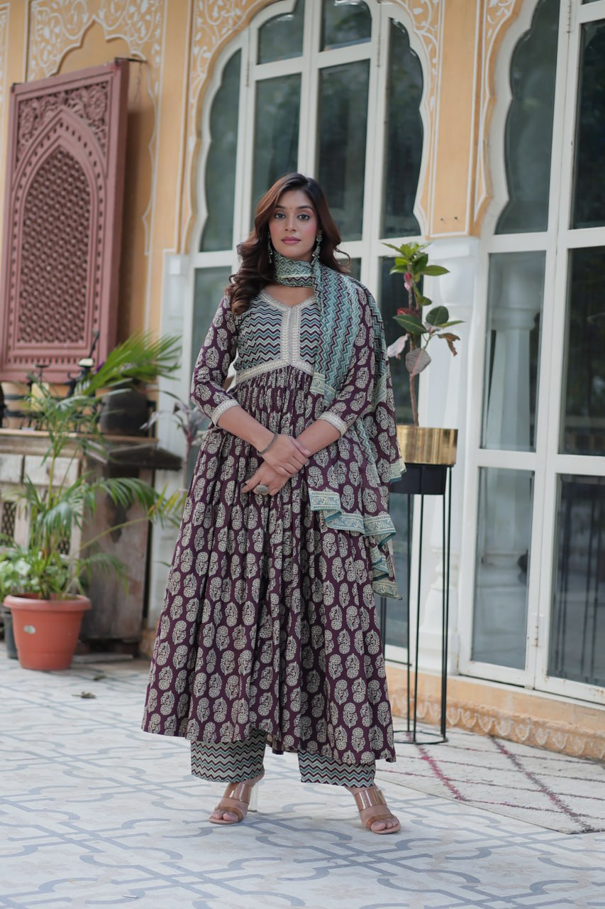 Veenashi Brown Pure Cotton Kurti Set