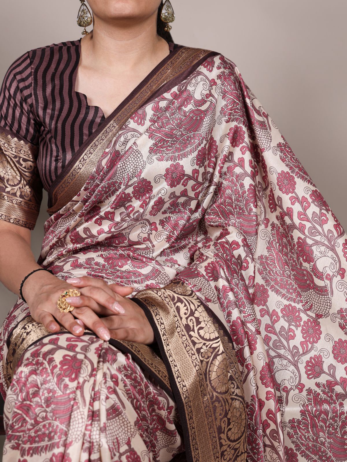 Pink tasar silk printed saree with viscose border and blouse