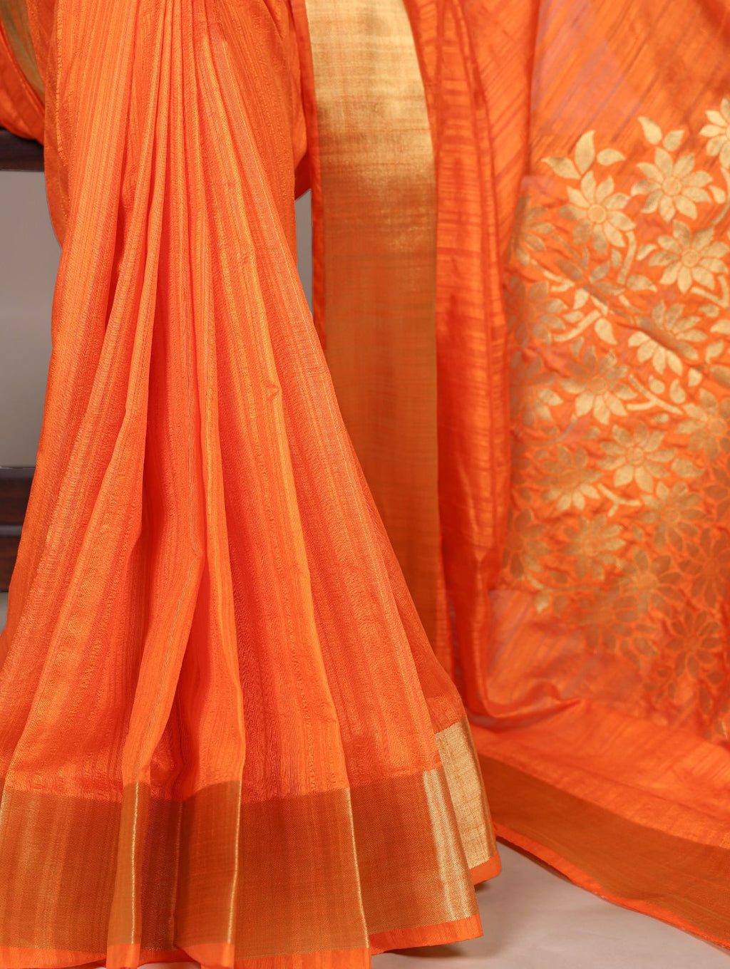 Orange raw silk zari weaving saree with unstitched blouse