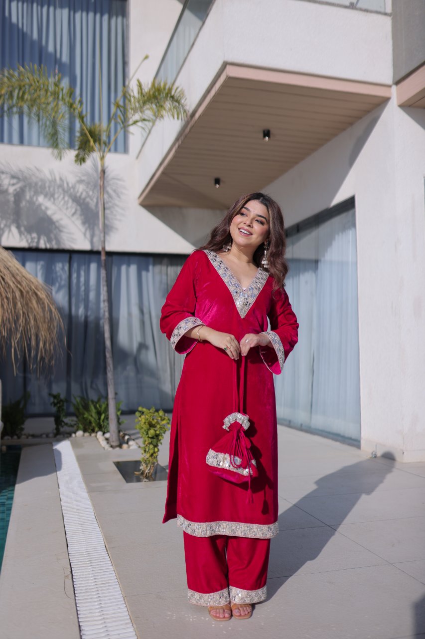 Elvya rani pink velvet kurti set with zari embroidered mirror work