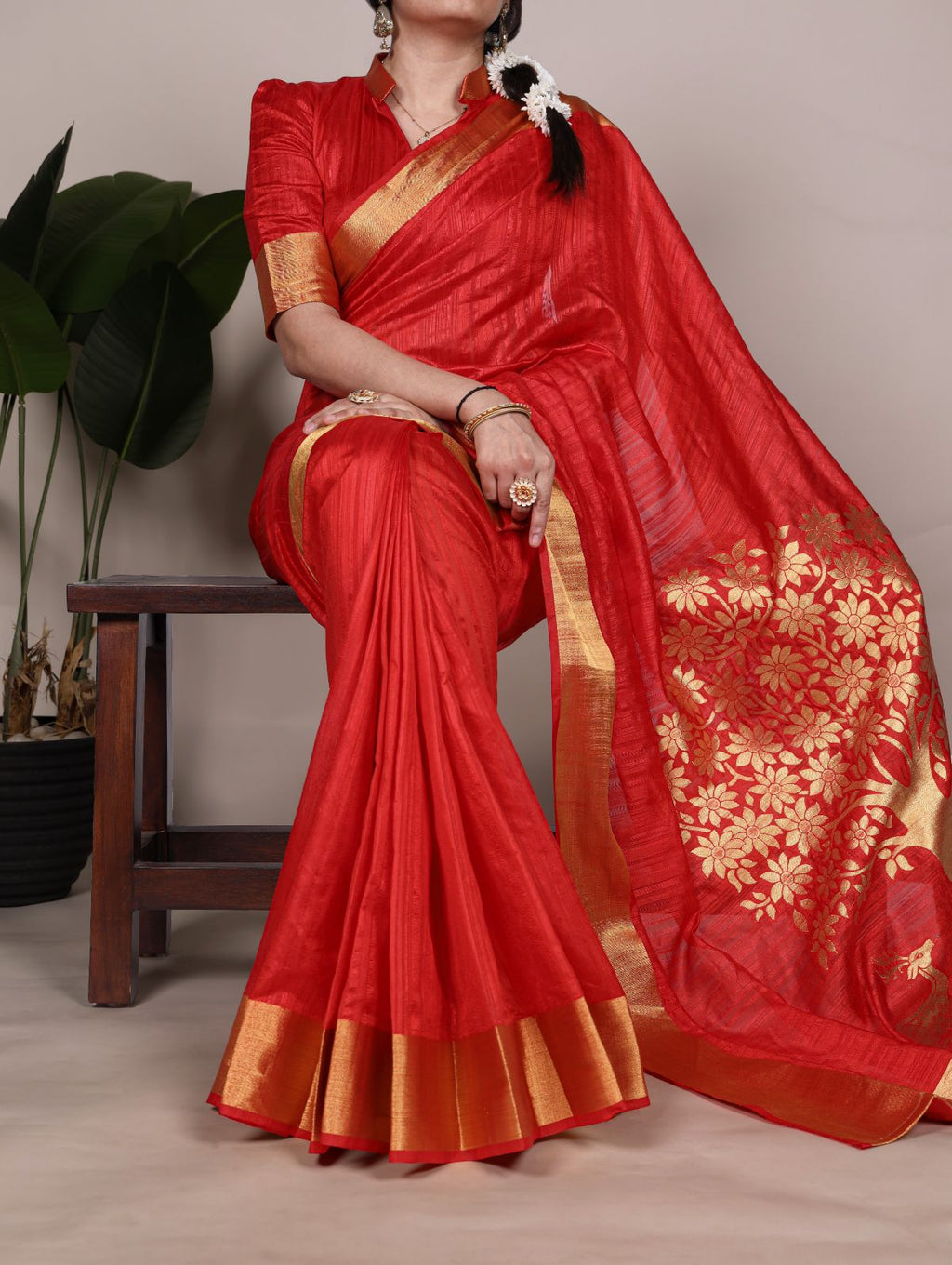 Red raw silk zari weaving saree with unstitched blouse