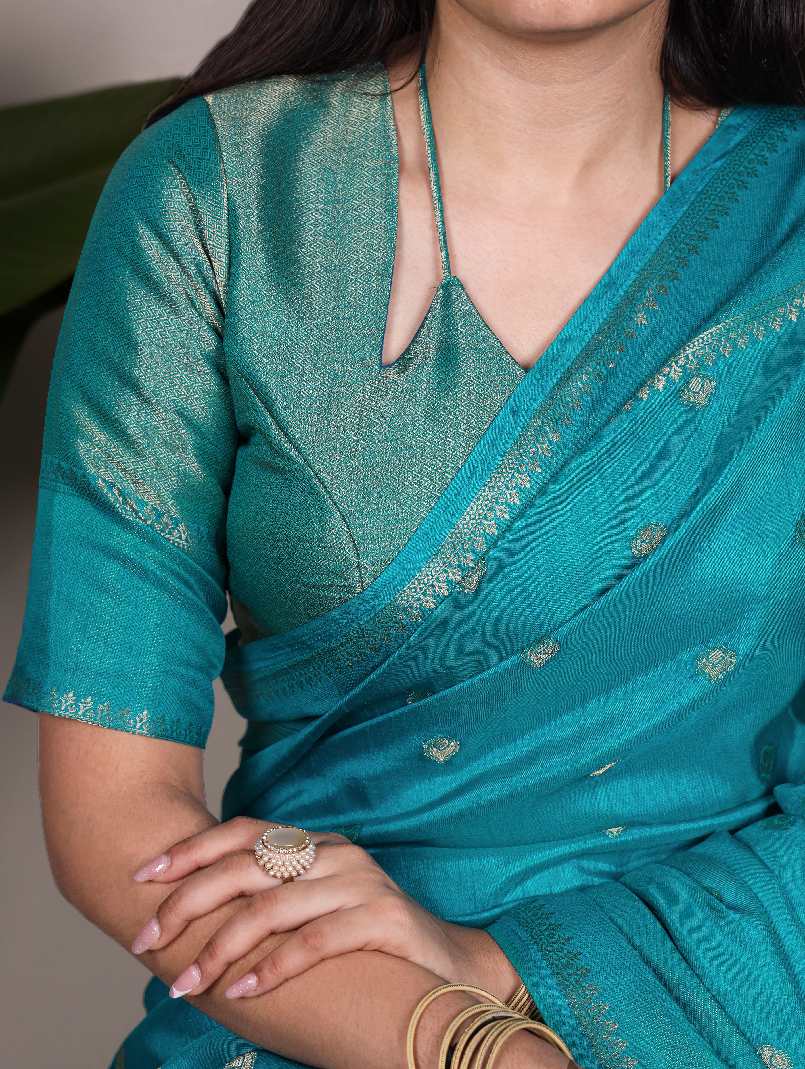 Teal blue Roop silk zari weaving saree with unstitched blouse